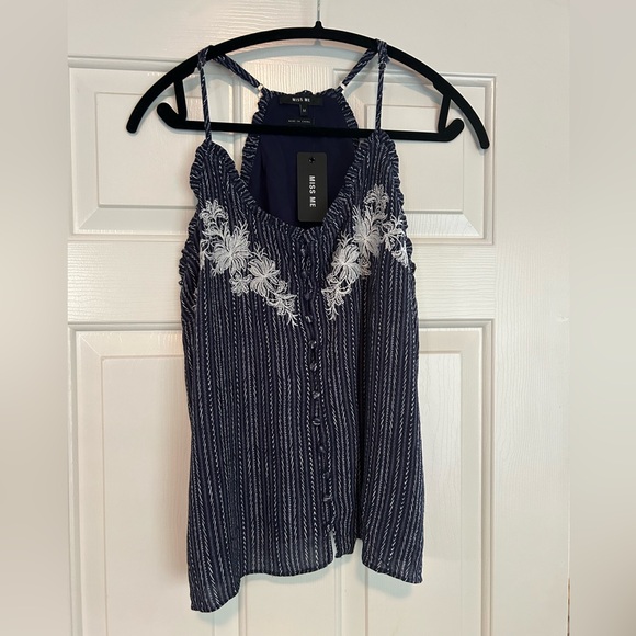 Miss Me Pinned Up Cami Top. NWT. Size Medium - Picture 3 of 4
